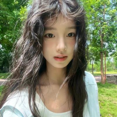 我和他都是新郎。