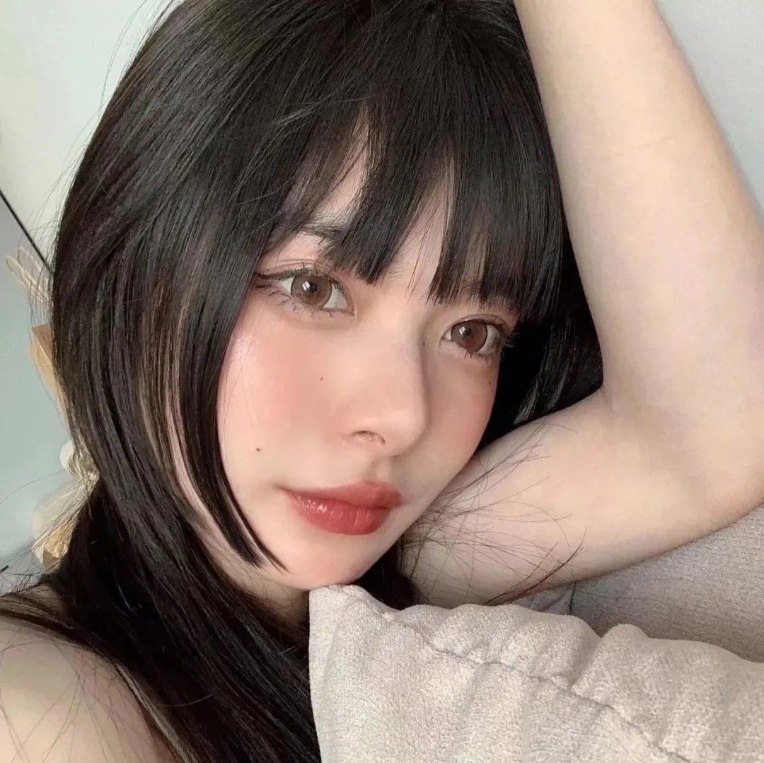女皇陵下的风流娘们